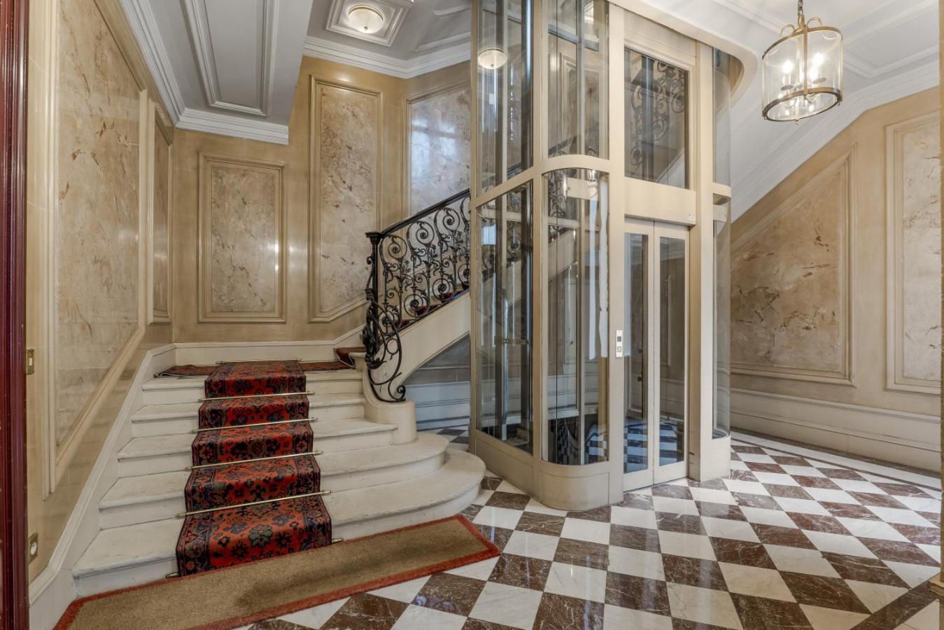 Luxury 5 Bed - Opposite Arc De Triomphe