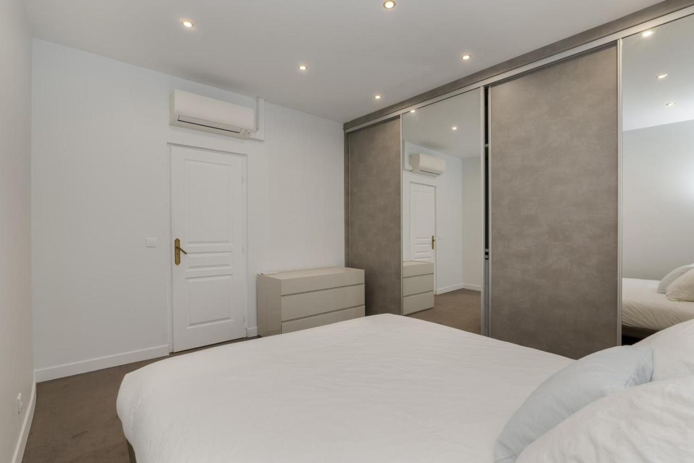Luxury 5 Bed - Opposite Arc De Triomphe Parigi